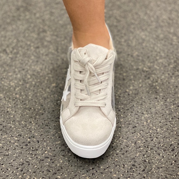 Camo lace up sneaker - Picture 6 of 8